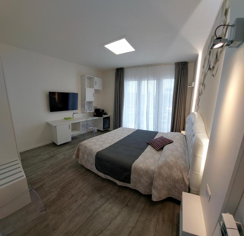 La Brise Hotel Marina di Pietrasanta Kültér fotó