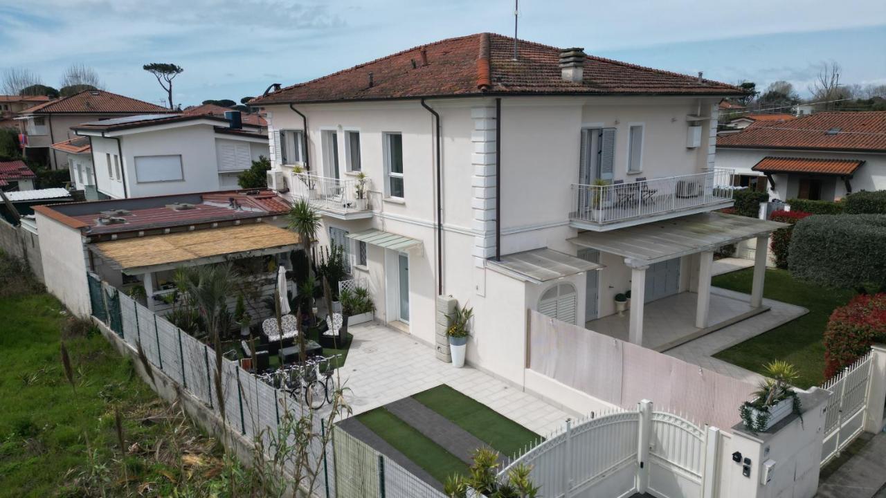 La Brise Hotel Marina di Pietrasanta Kültér fotó