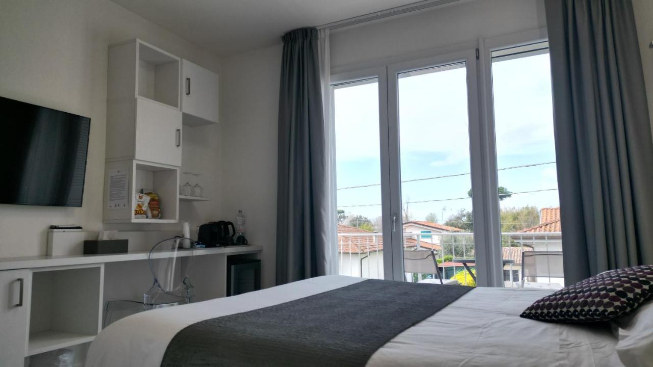 La Brise Hotel Marina di Pietrasanta Kültér fotó