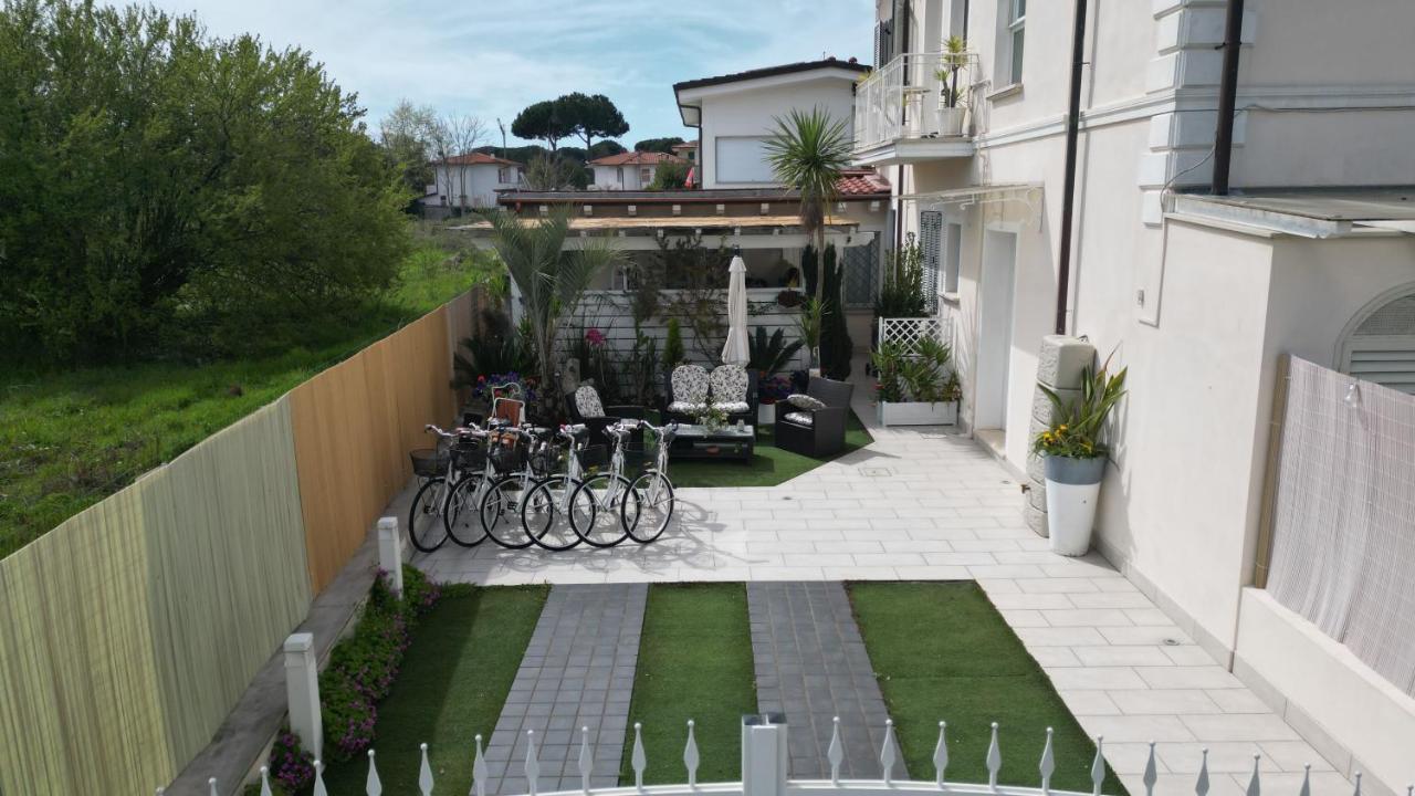 La Brise Hotel Marina di Pietrasanta Kültér fotó